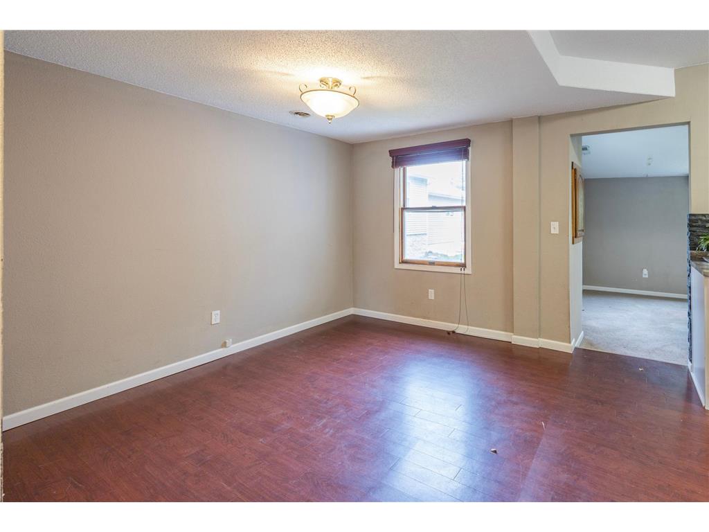 411 Oak Avenue SE Montgomery MN 56069 7032037 image14