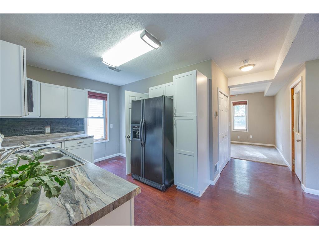 411 Oak Avenue SE Montgomery MN 56069 7032037 image16