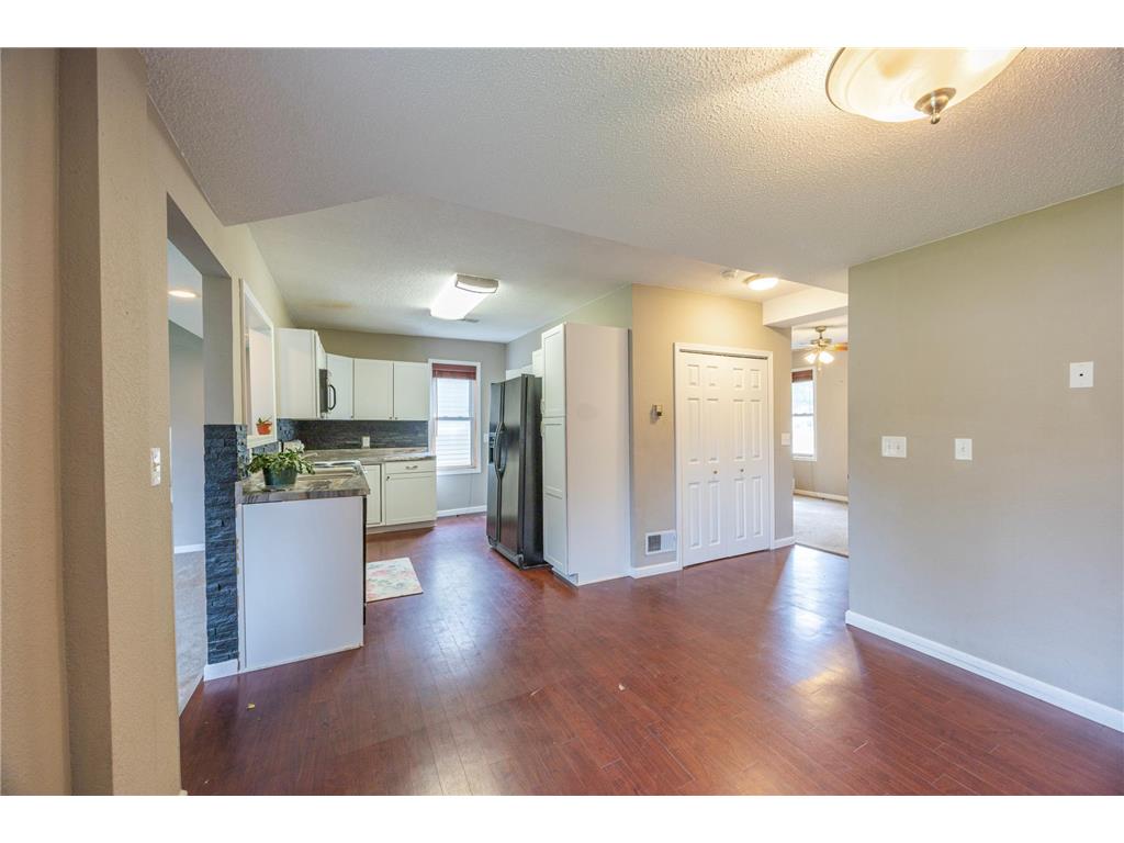 411 Oak Avenue SE Montgomery MN 56069 7032037 image20