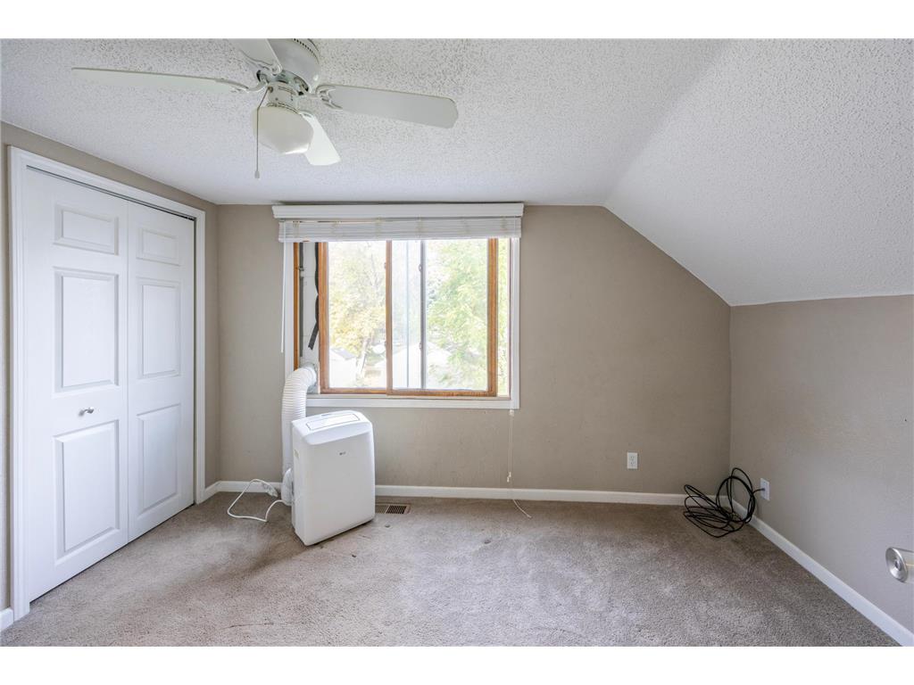 411 Oak Avenue SE Montgomery MN 56069 7032037 image27