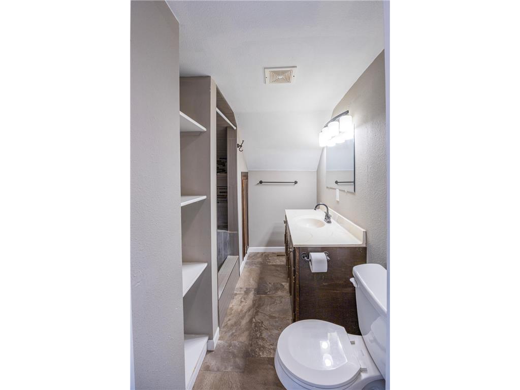 411 Oak Avenue SE Montgomery MN 56069 7032037 image31