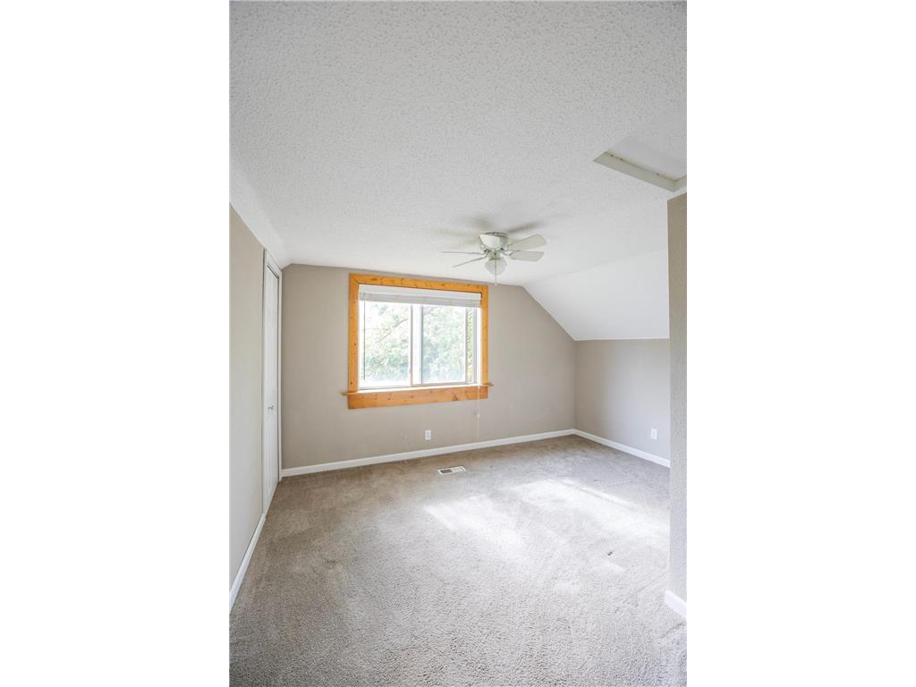 411 Oak Avenue SE Montgomery MN 56069 7032037 image32