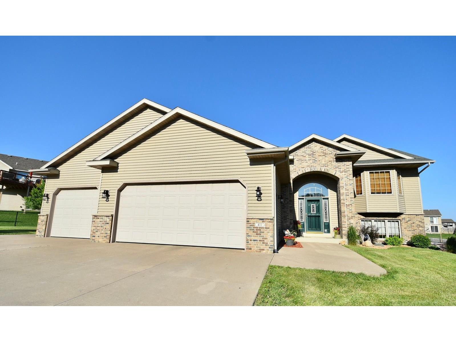 411 Prairie View Drive NE, Pine Island, MN 55963 MLS 6005189 Edina Realty