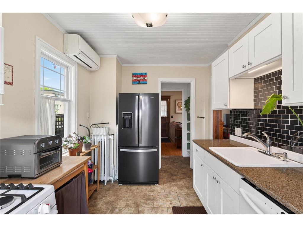 411 W 35th Street Minneapolis MN 55408 7080602 image11