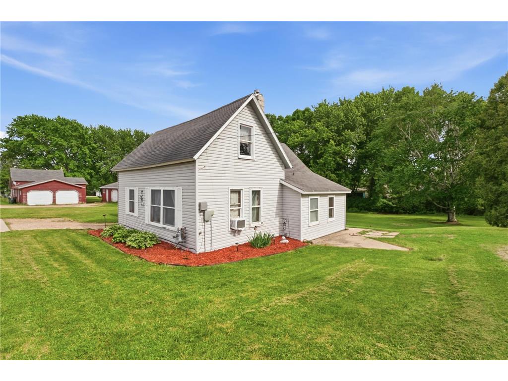 411 W Main Street Osakis MN 56360 7083410 image1