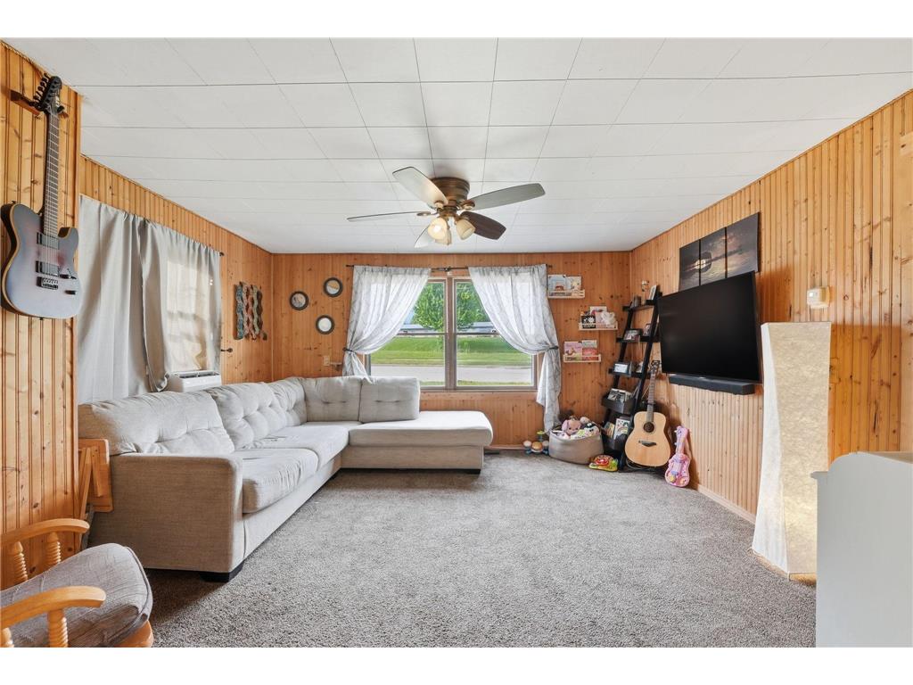411 W Main Street Osakis MN 56360 7083410 image8