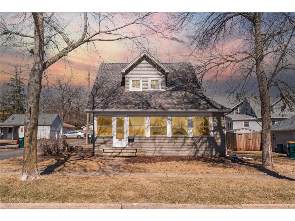 411 W Pine Street River Falls WI 54022 6670731 image1