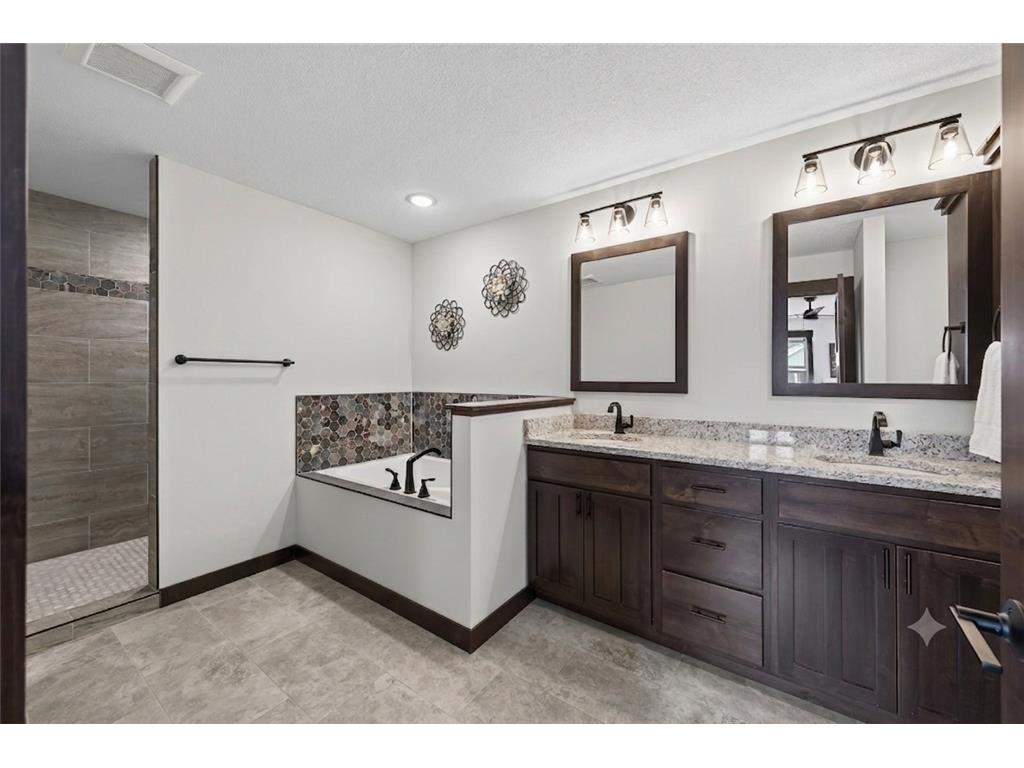 411 Westwood Drive River Falls WI 54022 7100640 image18