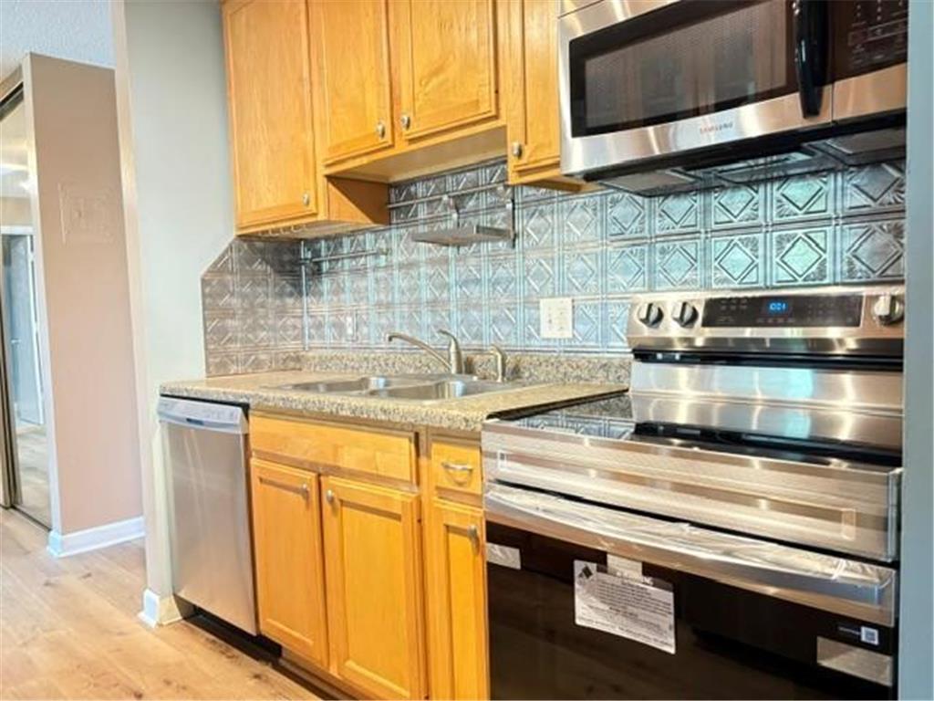 4110 RAHN Road #221 Eagan MN 55122 7076489 image11