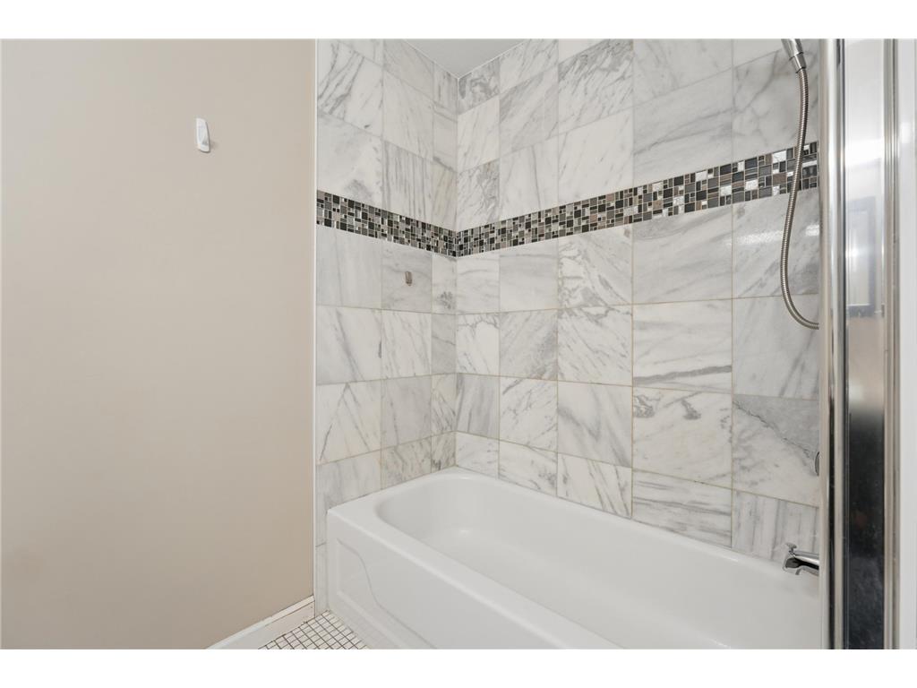 4110 Rahn Road #115 Eagan MN 55122 7058496 image14