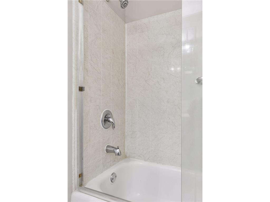 4110 Rahn Road #121 Eagan MN 55122 7058540 image23