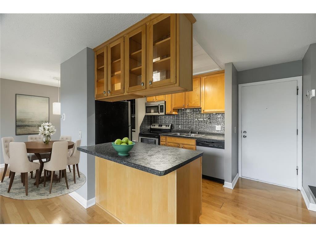 4110 Rahn Road #223 Eagan MN 55122 7077671 image3