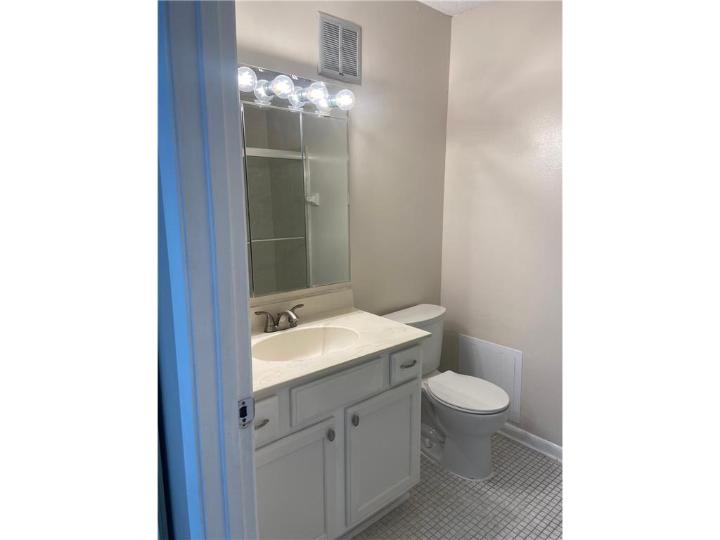 4110 Rahn Road #323 Eagan MN 55122 7076926 image16