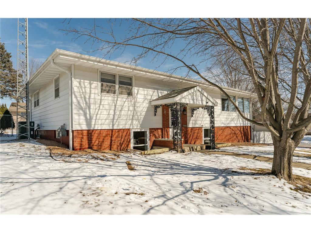 4111 5th Place NW Rochester MN 55901 7027164 image1