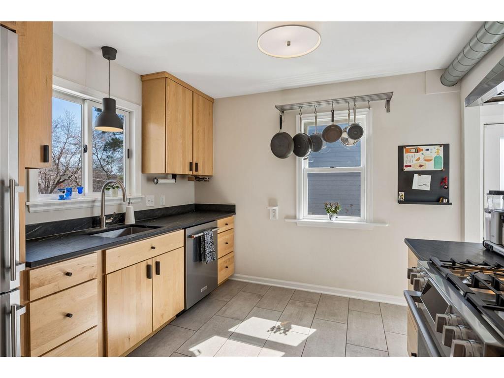 4111 Raleigh Avenue Saint Louis Park MN 55416 7037722 image12
