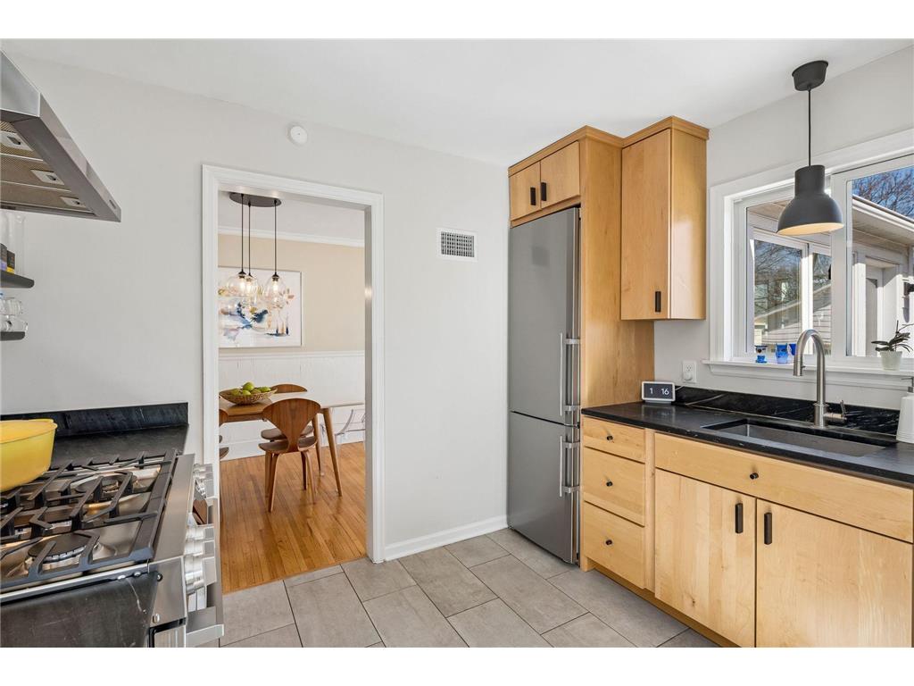 4111 Raleigh Avenue Saint Louis Park MN 55416 7037722 image14