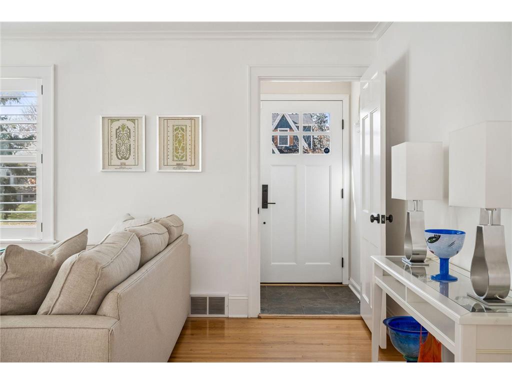 4111 Raleigh Avenue Saint Louis Park MN 55416 7037722 image2