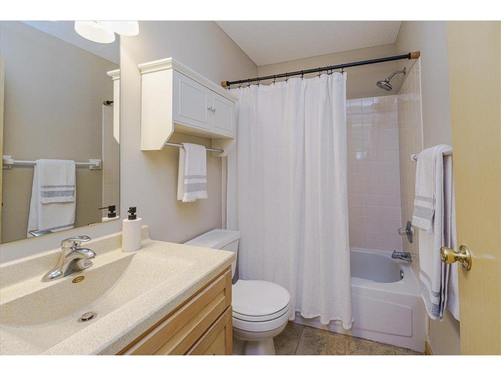 4112 Havenhill Circle Eagan MN 55123 7066123 image28