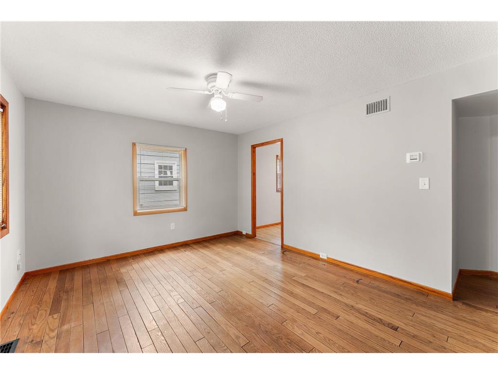 4112 Salem Avenue Saint Louis Park MN 55416 7080240 image4