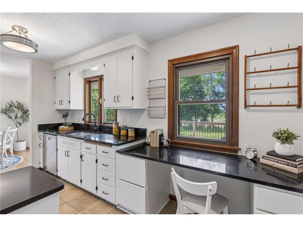 4117 Poplar Bridge Road Bloomington MN 55437 7080641 image11