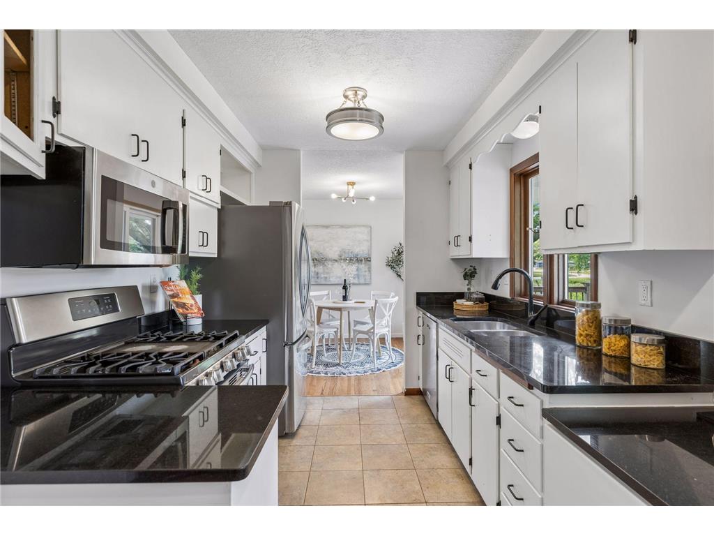 4117 Poplar Bridge Road Bloomington MN 55437 7080641 image12