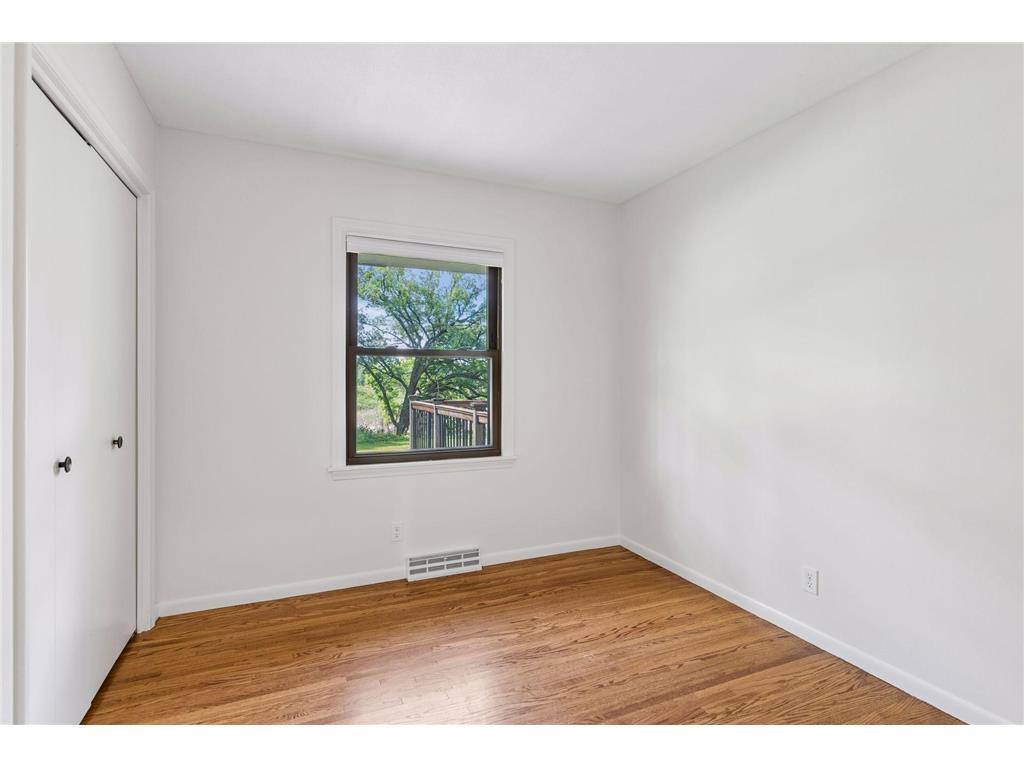 4117 Poplar Bridge Road Bloomington MN 55437 7080641 image17