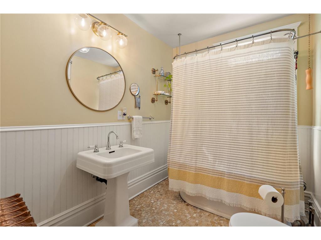 4118 Pillsbury Avenue S Minneapolis MN 55409 7080808 image28