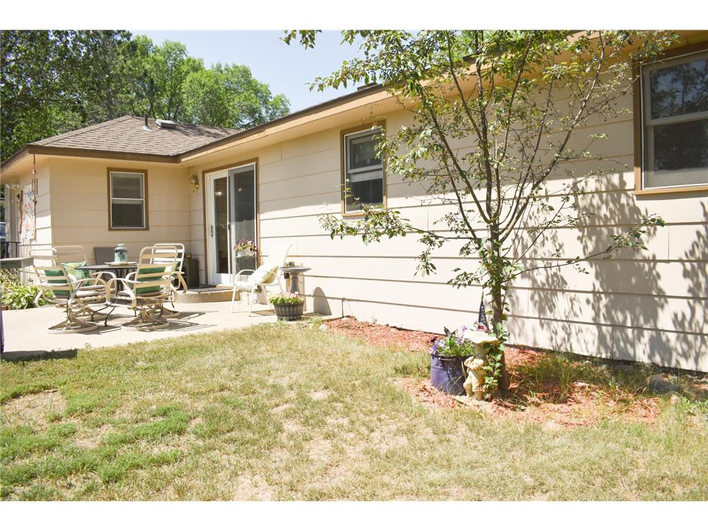 412 1st Street NE Menahga MN 56464 7088046 image4