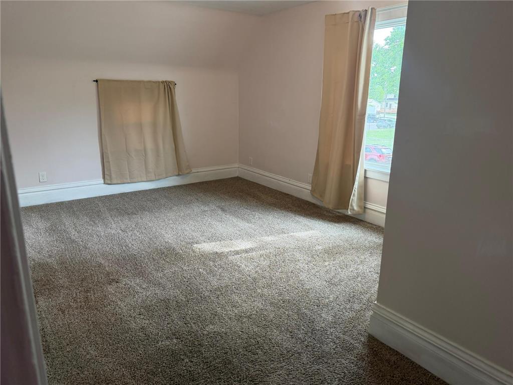 412 4th Avenue S South Saint Paul MN 55075 7083772 image9