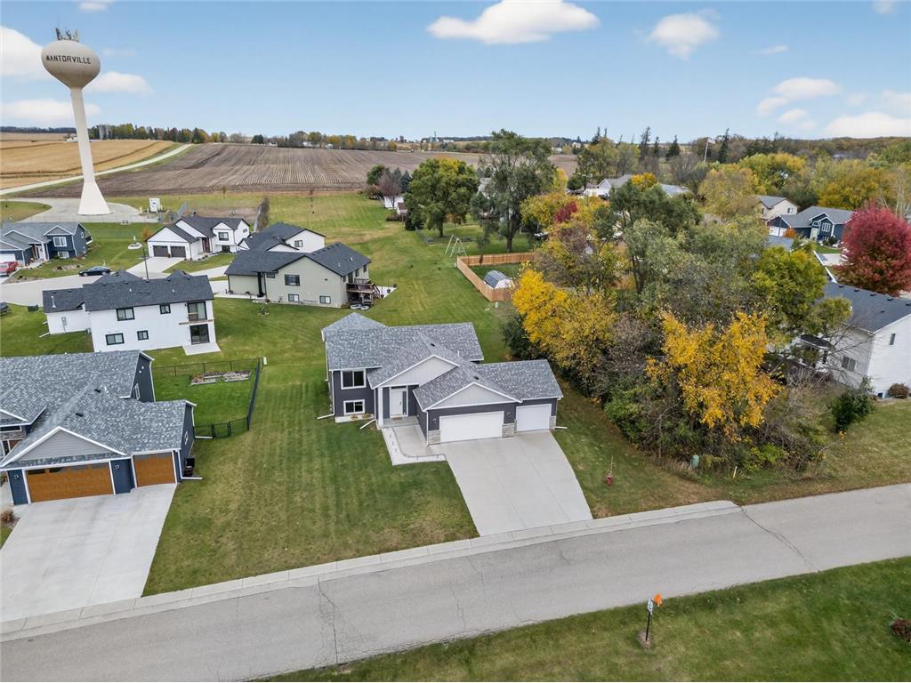 412 9th Street W Mantorville MN 55955 6808755 image30