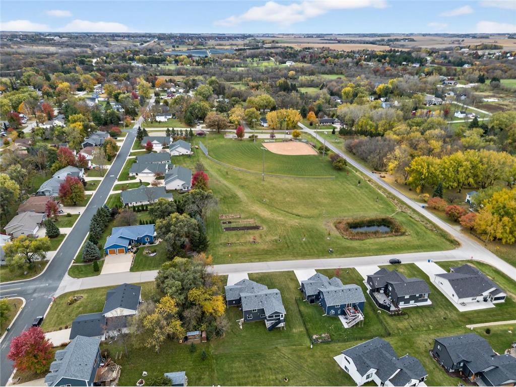 412 9th Street W Mantorville MN 55955 6808755 image36