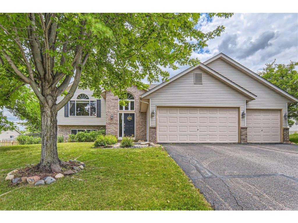 412 Dakota Avenue Roberts WI 54023 6421938 image1