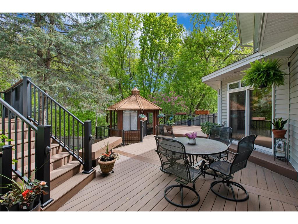412 E 135th Street Burnsville MN 55337 7067573 image1