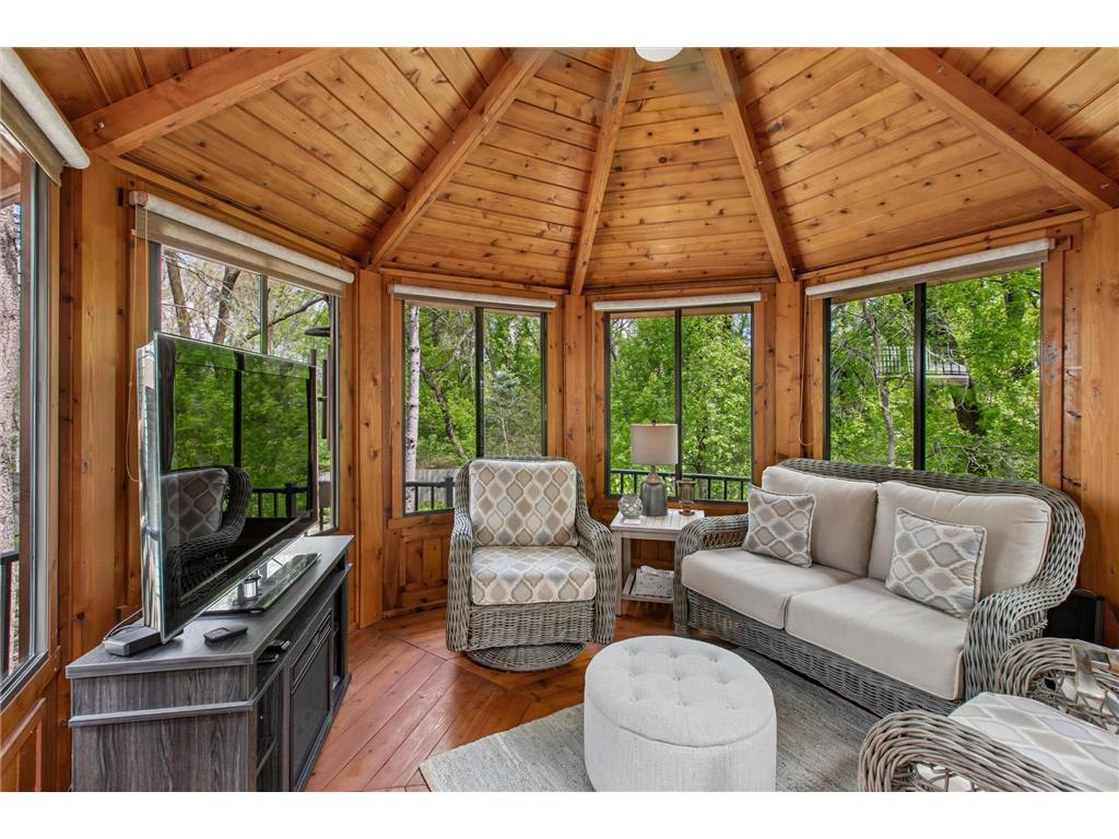 412 E 135th Street Burnsville MN 55337 7067573 image2