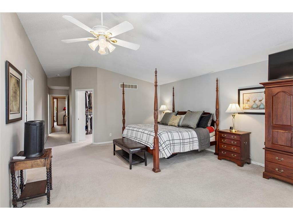 412 E 135th Street Burnsville MN 55337 7067573 image23