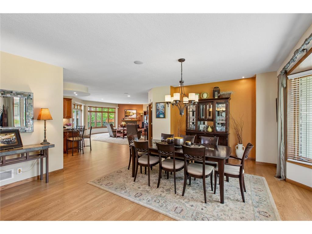 412 E 135th Street Burnsville MN 55337 7067573 image3