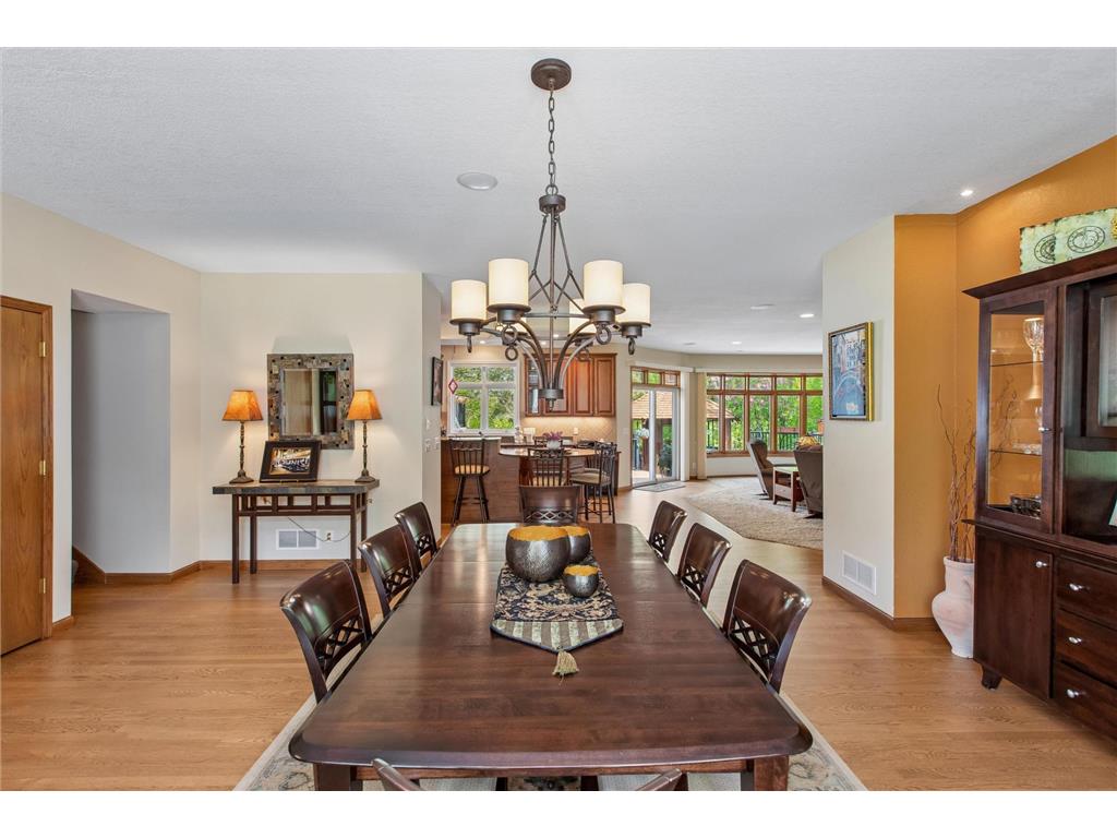412 E 135th Street Burnsville MN 55337 7067573 image4