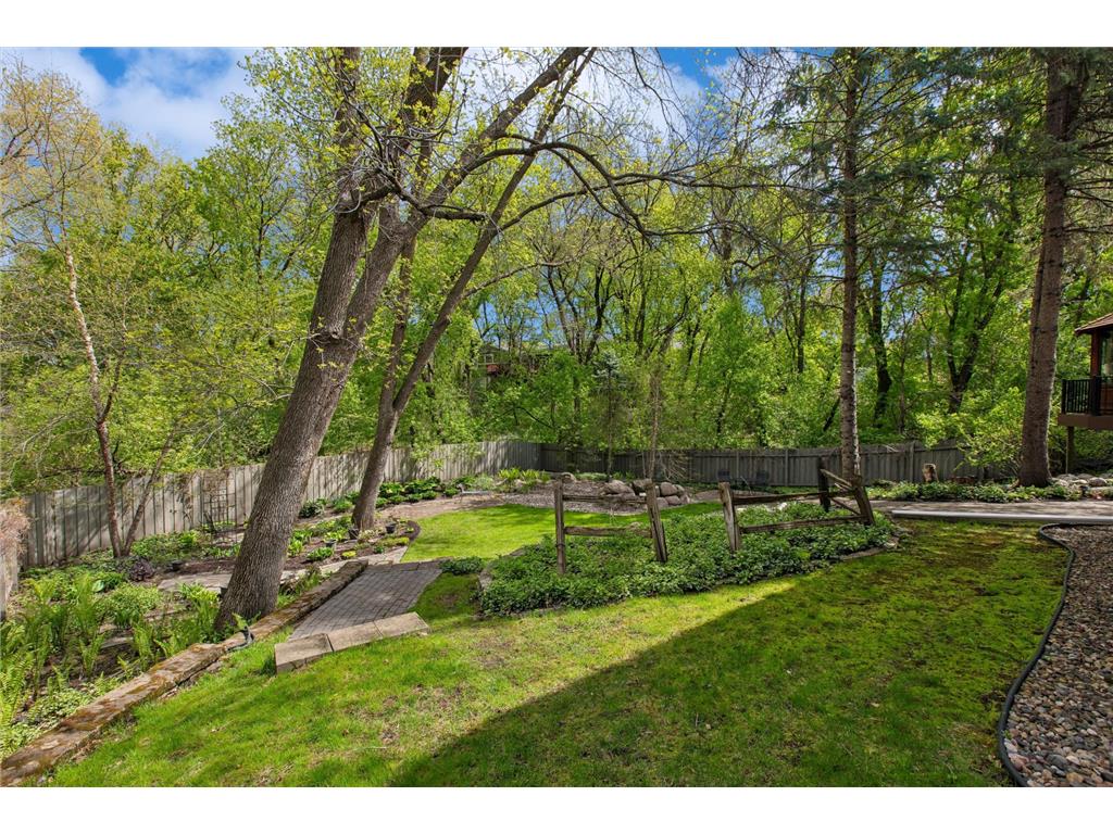 412 E 135th Street Burnsville MN 55337 7067573 image52