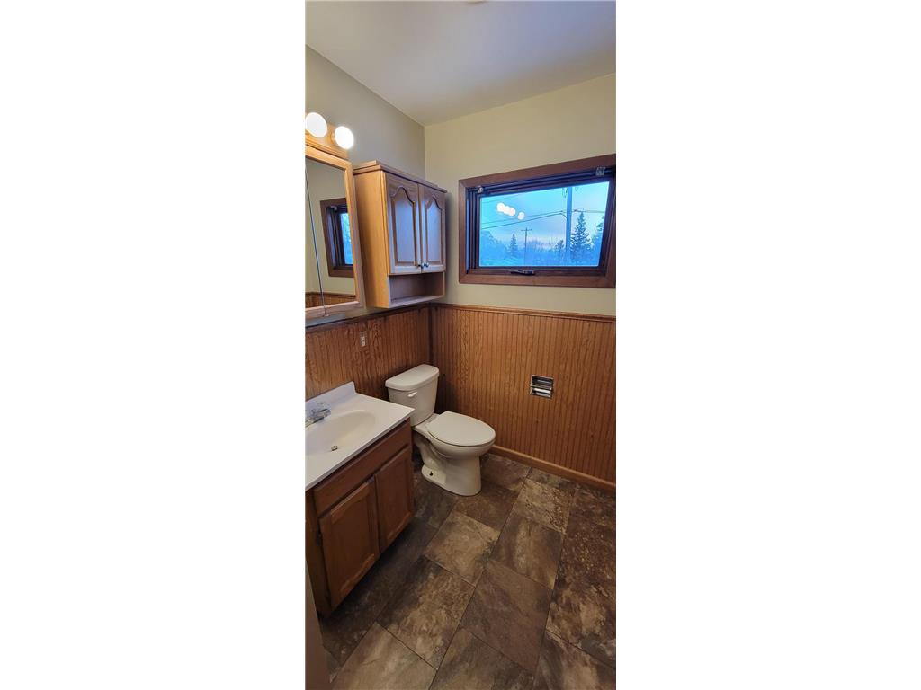 412 E Hamilton Avenue Baudette MN 56623 7005939 image11