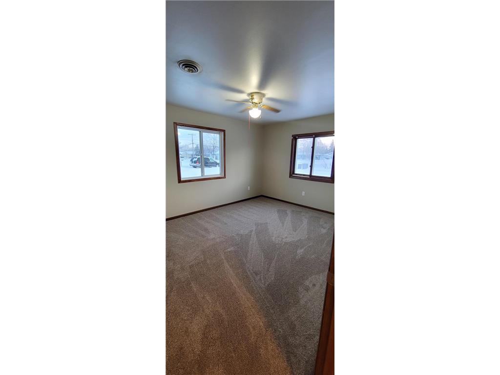 412 E Hamilton Avenue Baudette MN 56623 7005939 image12