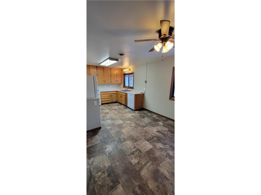 412 E Hamilton Avenue Baudette MN 56623 7005939 image6