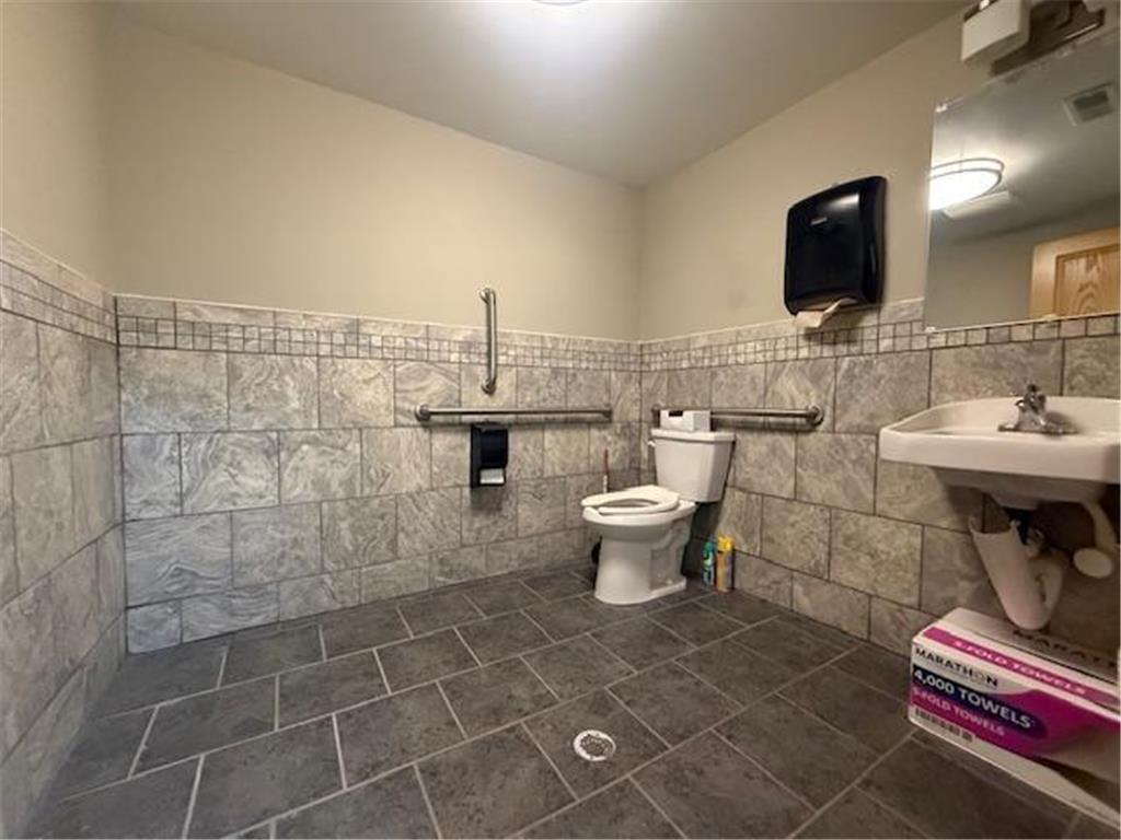 412 E Main Street Blooming Prairie MN 55917 7032401 image12