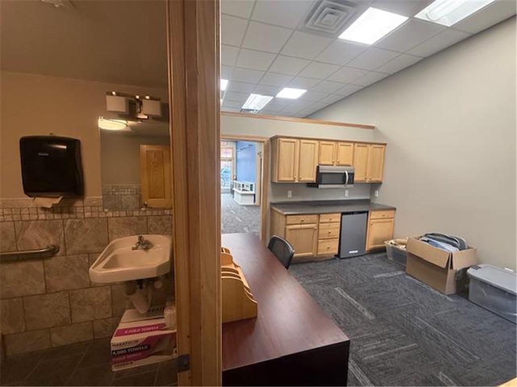 412 E Main Street Blooming Prairie MN 55917 7032401 image13