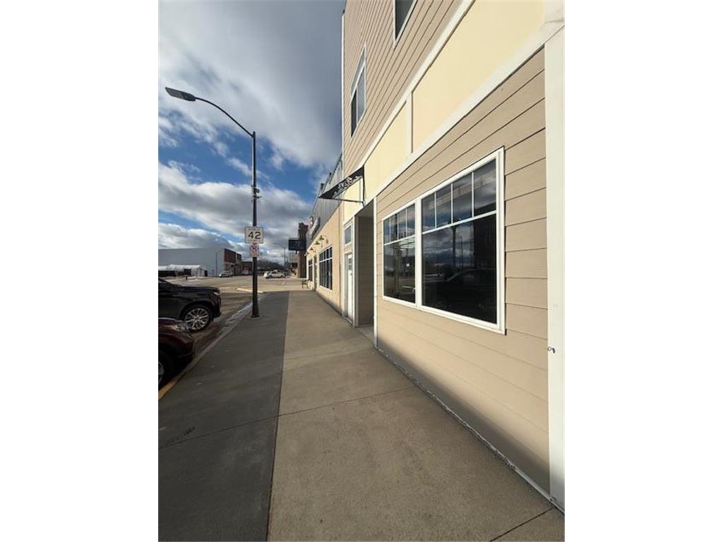 412 E Main Street Blooming Prairie MN 55917 7032401 image16