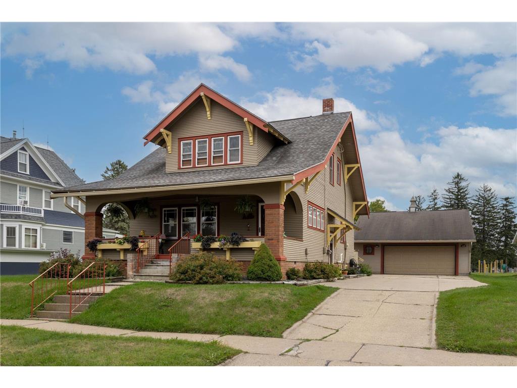 412 E South Street Caledonia MN 55921 6442215 image1