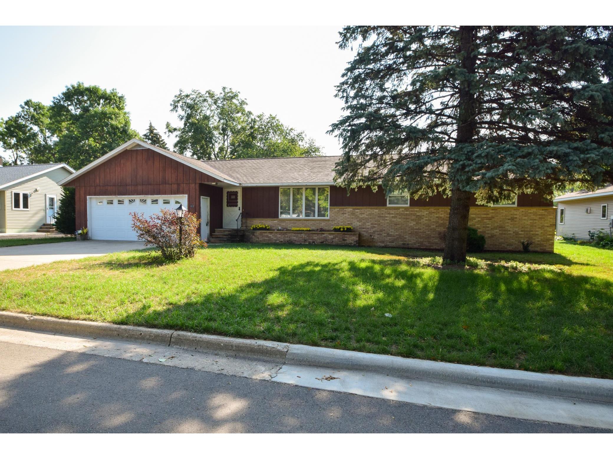 412 Eastern Avenue S, Brooten, MN 56316 MLS 6081813 Edina Realty