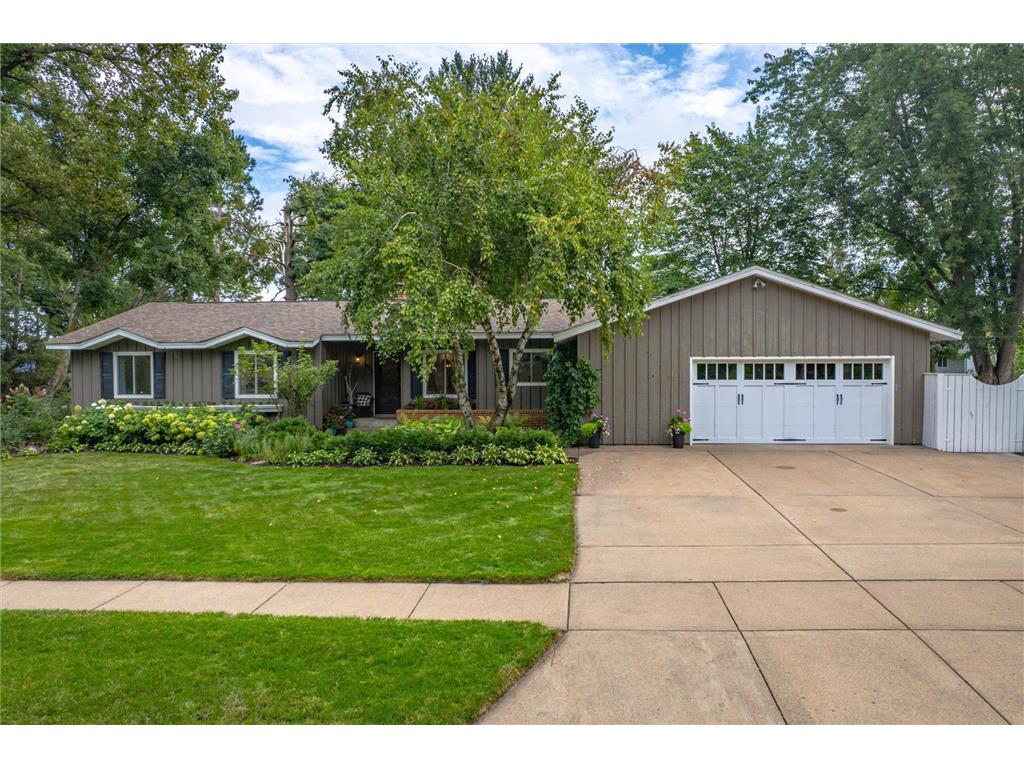 412 Helen Street N North Hudson WI 54016 6778169 image1