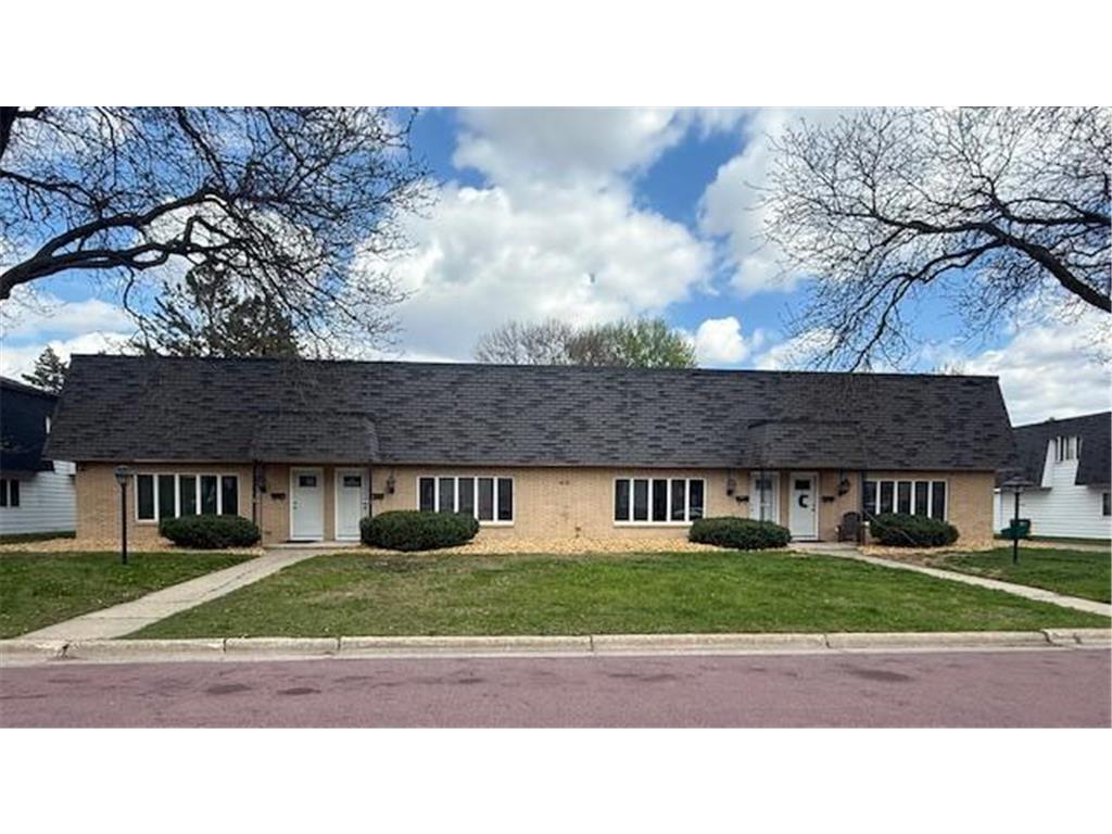 412 Holly Lane Mankato MN 56001 7048327 image1