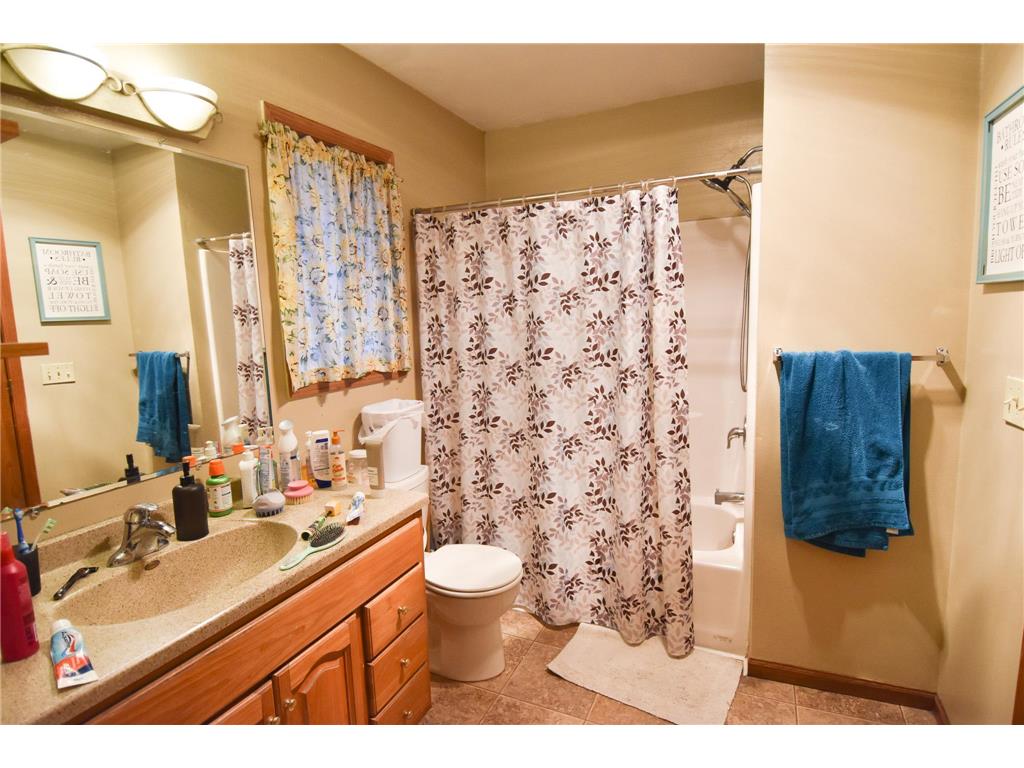 412 Kinney Avenue N Thief River Falls MN 56701 7012304 image10