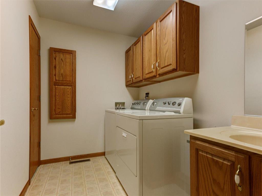 412 Lee Street #A Durand WI 54736 7001338 image17